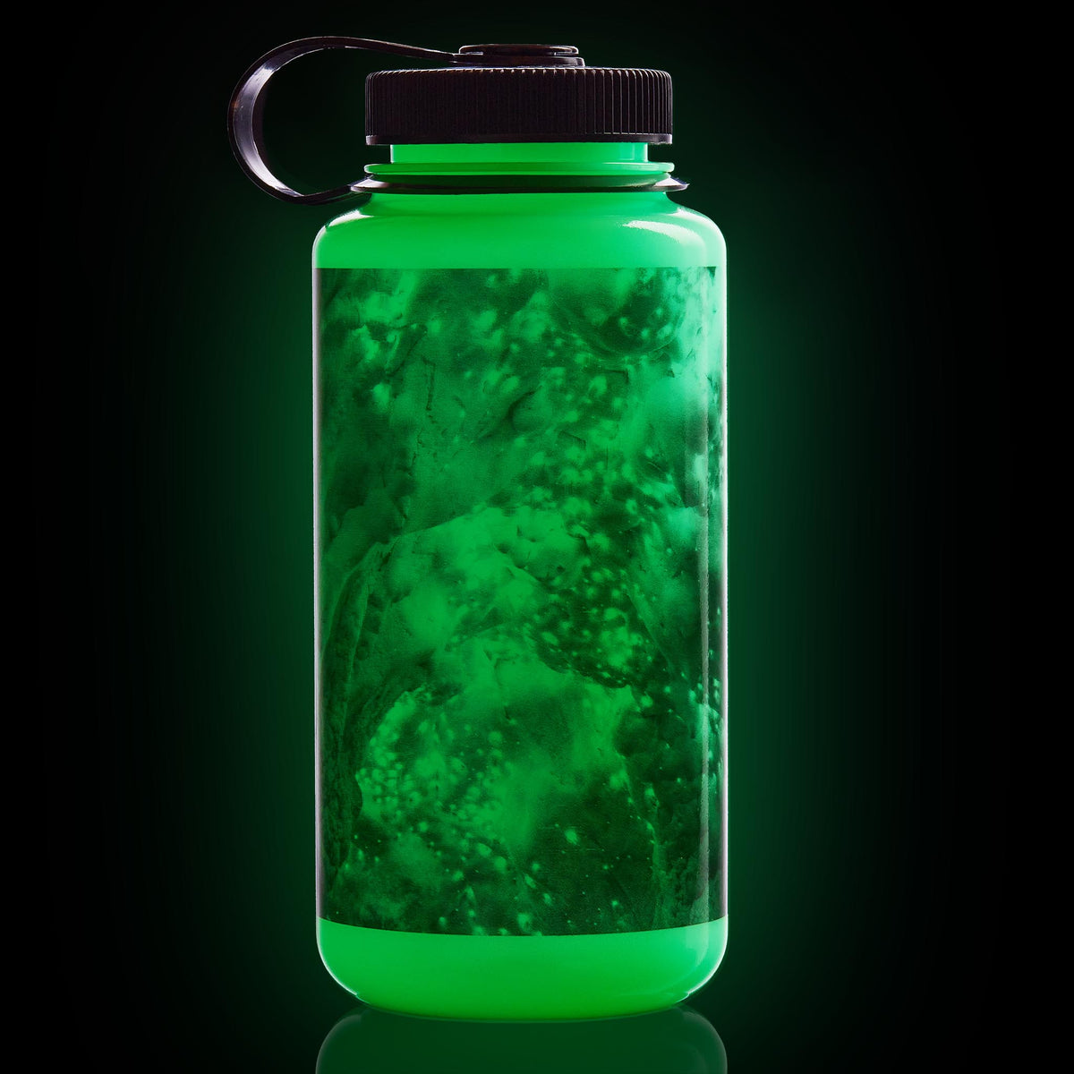 Nalgene product detail: 32oz WM Glo Wyld Z5 — 32oz WM Glo Wyld