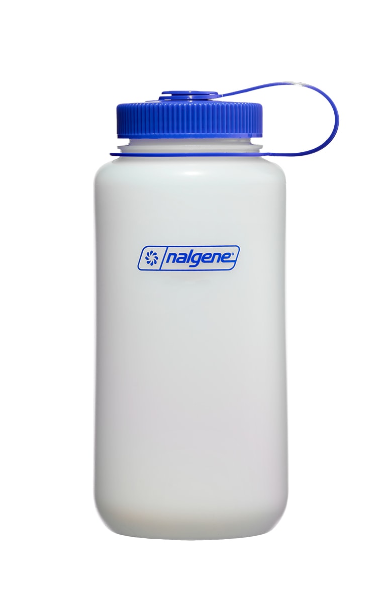 Nalgene product image: 32oz Wide Mouth Ultralite Bottle O2 — 32oz Wide Mouth Ultralite Bottle
