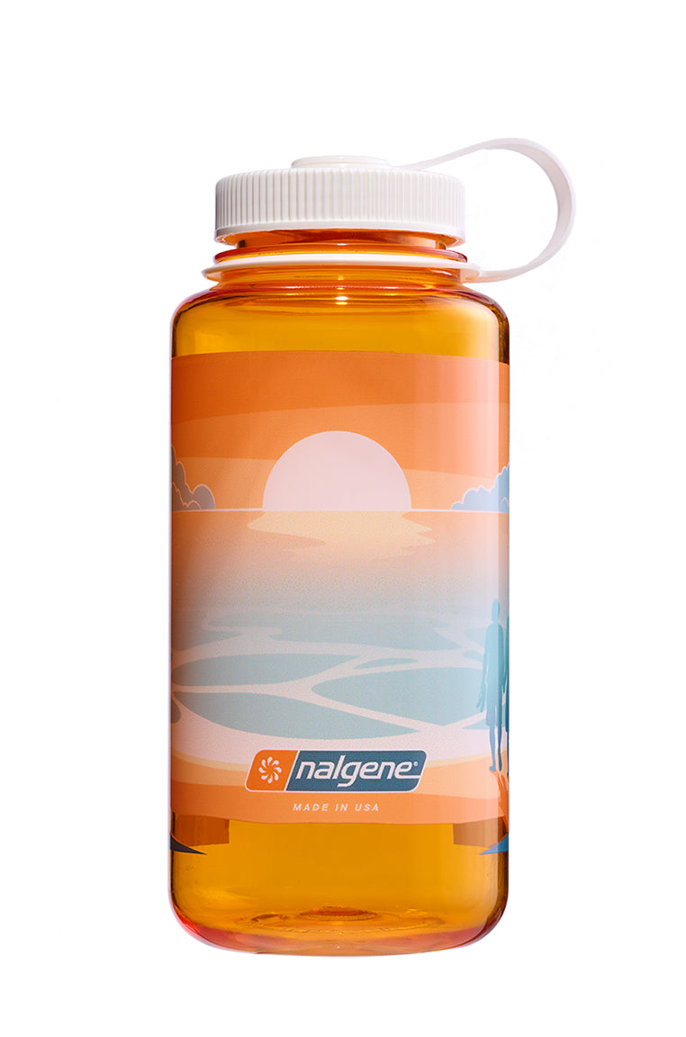 Nalgene product view: 32oz WM Negative Landscape M9 — 32oz WM Negative Landscape